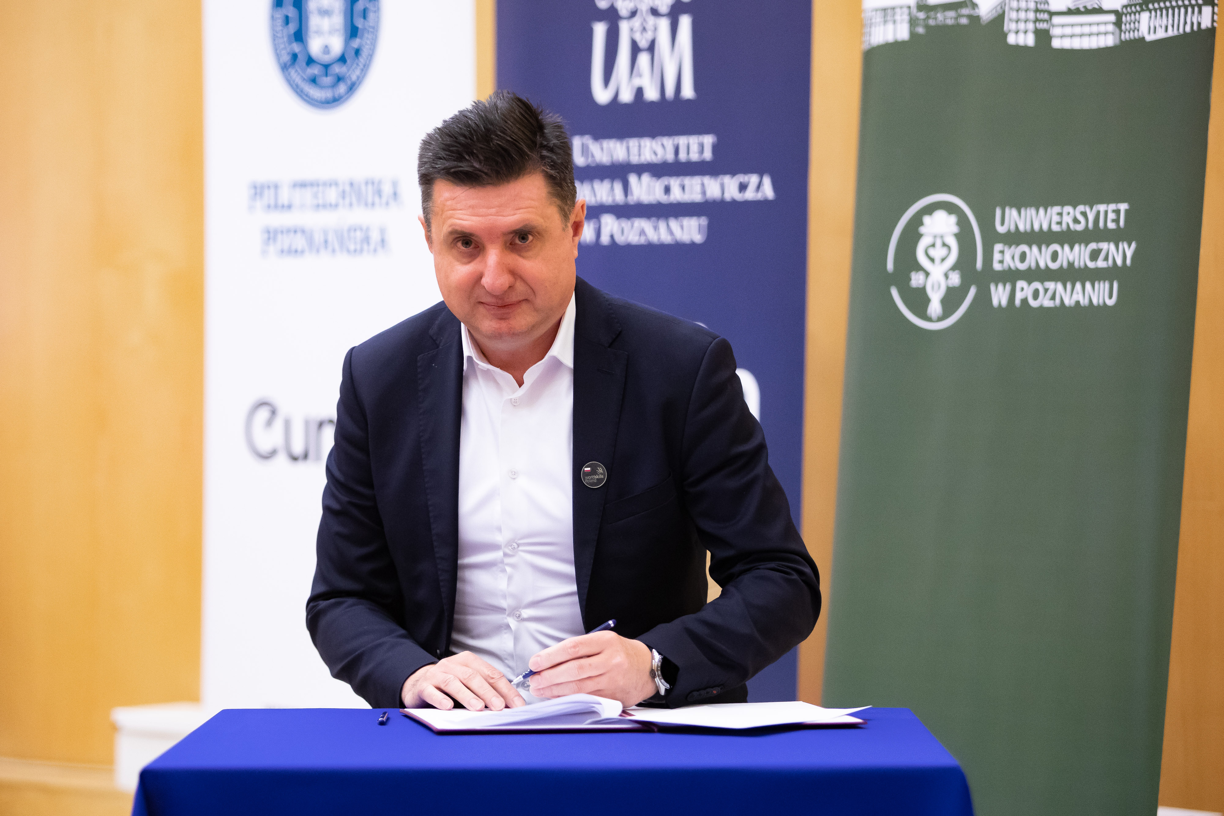 dr hab. Paweł Poszytek